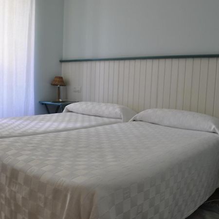 Alvarella Villarmayor  Oda fotoğraf